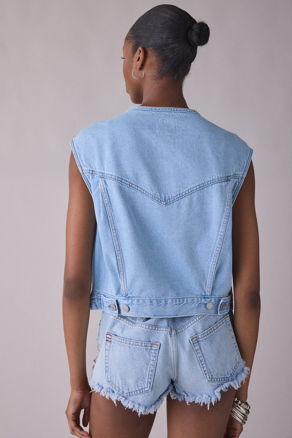 Levi’s® '90s Shrunken Collarless Denim Vest - Of Course Top- Medium Wash