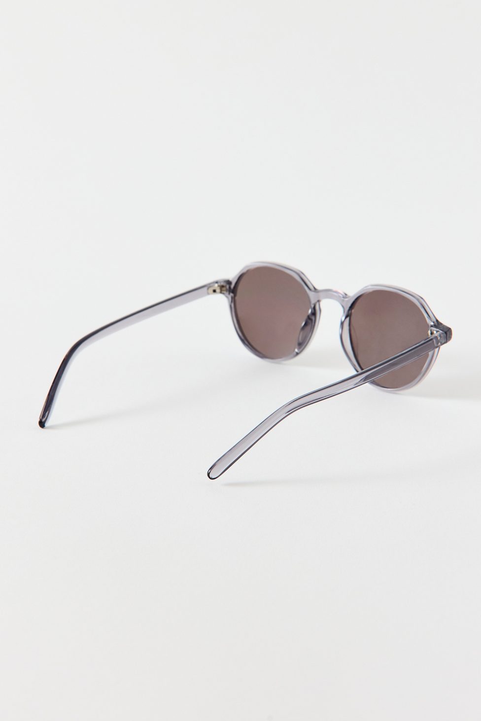 Jax Round Sunglasses - Grey