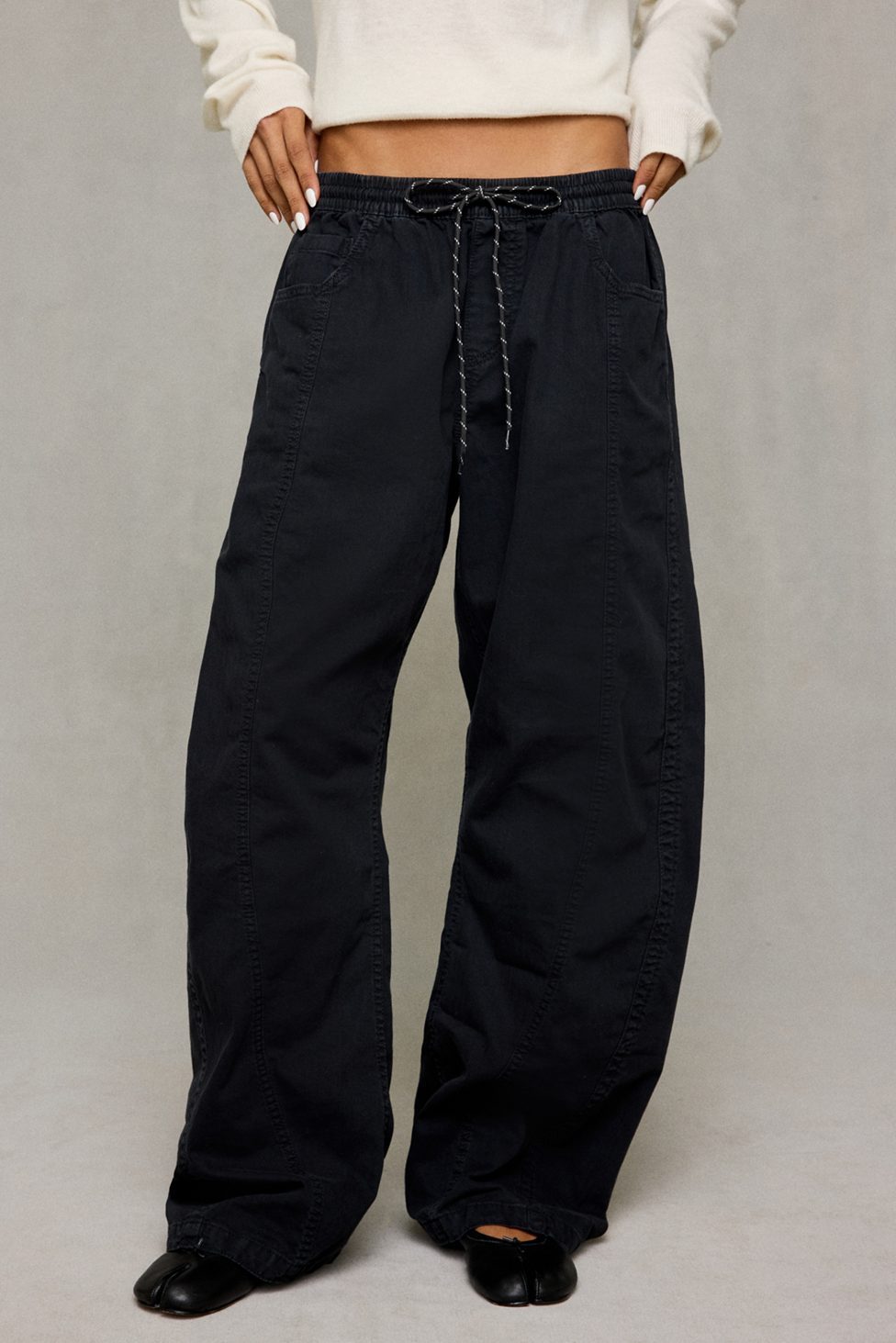 BDG Curve Mid-Rise Pull-On Pants - Black