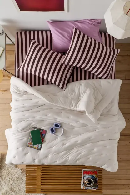 Soft Tee Jersey Pintuck Comforter - White