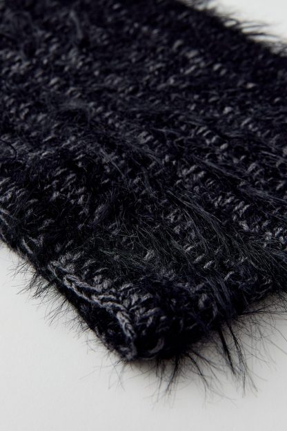 Mylo Square Beanie - Black