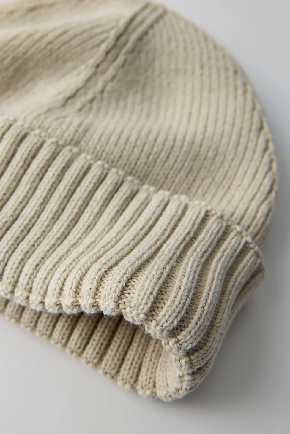 Clean Short Roll Beanie - Ivory