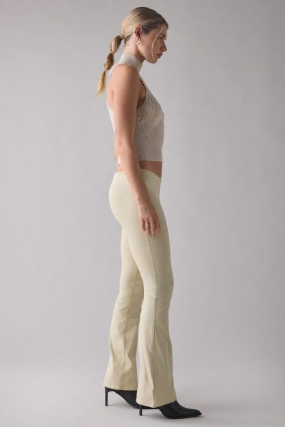 Kimchi Blue Hailey Stretch Pull-On Low-Rise Flare Pants - Tan
