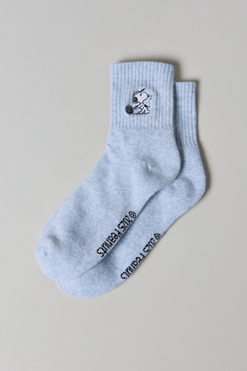Peanuts Snoopy Icon Quarter Crew Socks - Grey