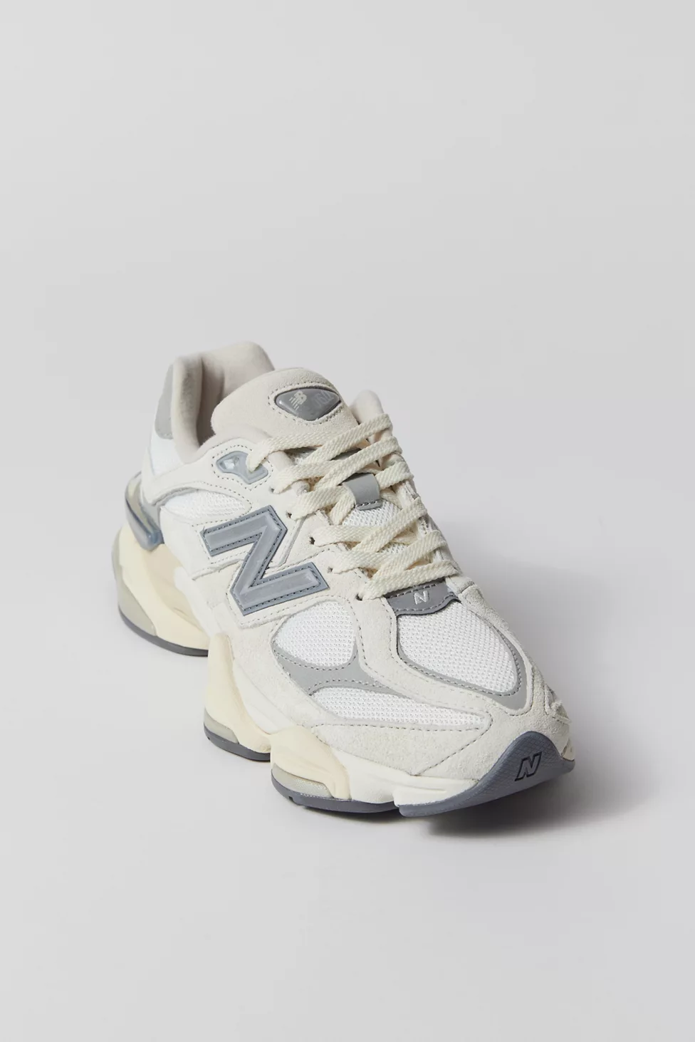 New Balance 9060 Sneakers - Sea Salt