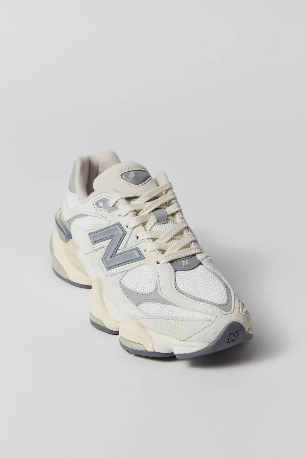 New Balance 9060 Sneakers - Sea Salt