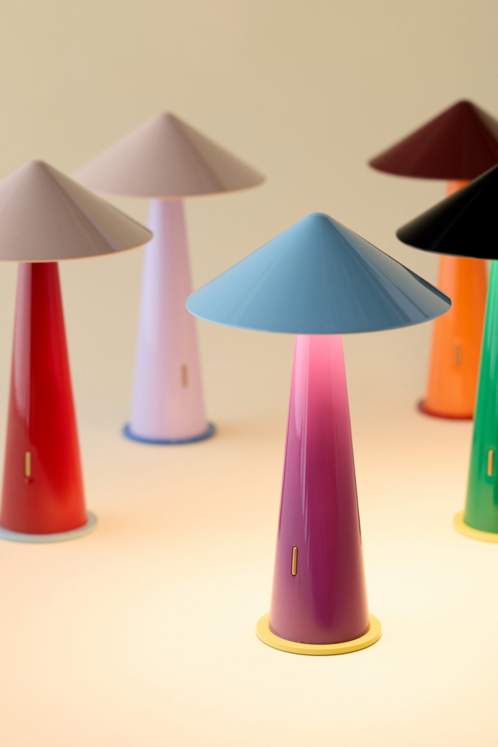 Tipsy Ombré Portable LED Table Lamp - Rich Black/Emerald Green