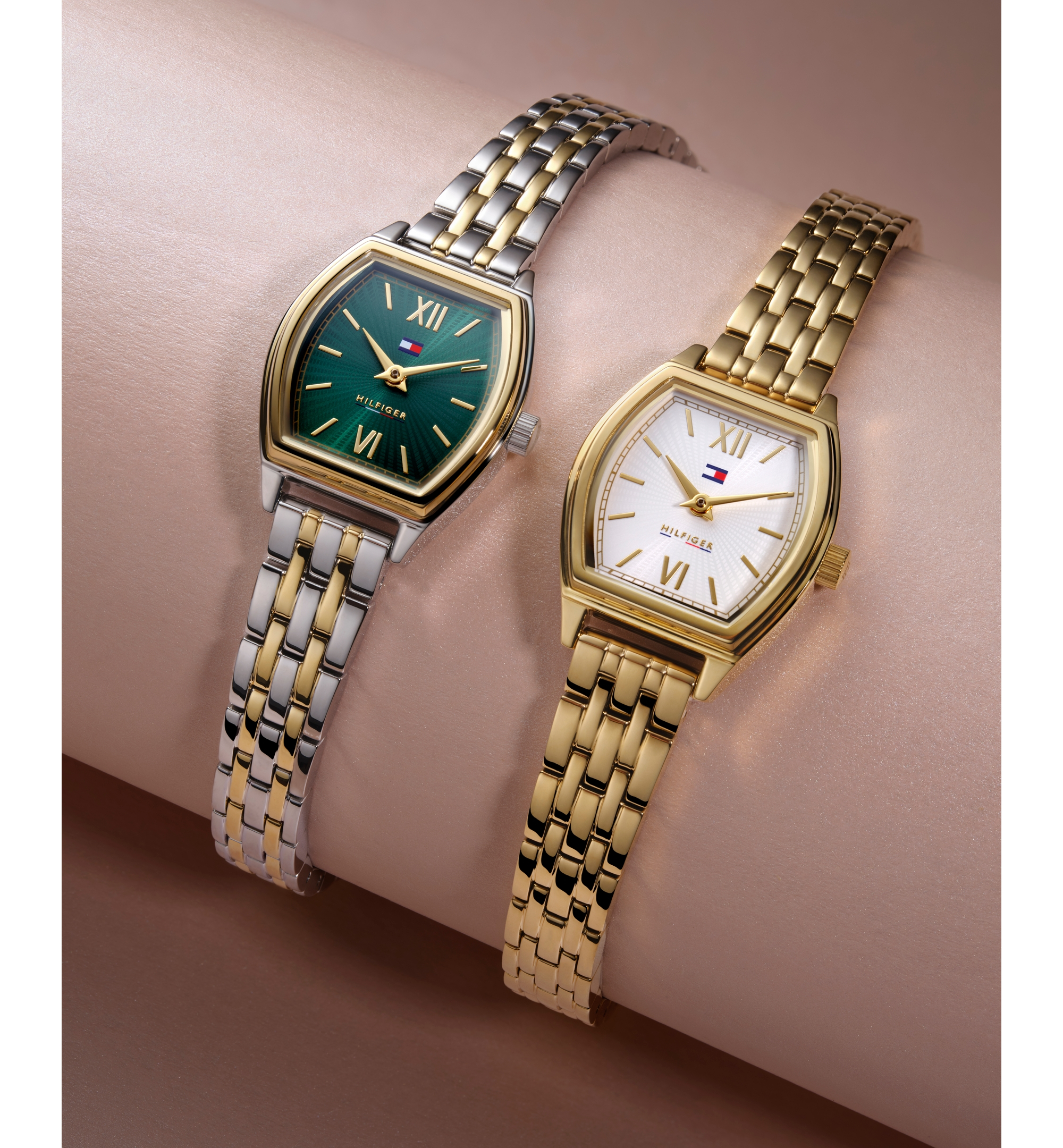 Tommy Hilfiger Women's Quartz Gold tone Stainless Steel Bracelet Watch, 21.5 x 22mm - Gold
