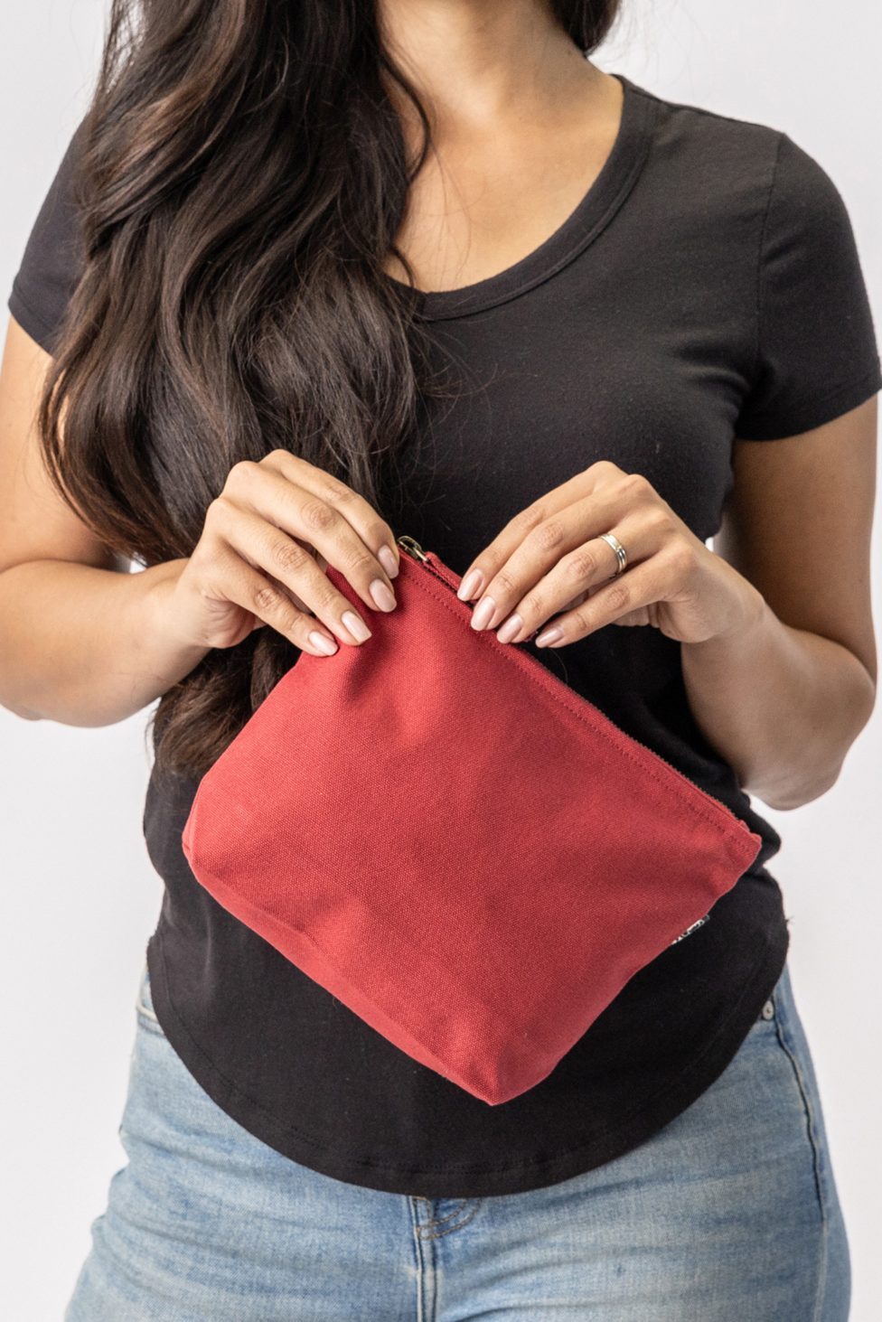 Terra Thread Organic Cotton Canvas Zippered Pouch - Red