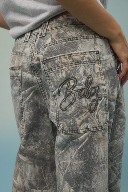 BDG Jaya Printed Baggy Pants - Light Tree Camo