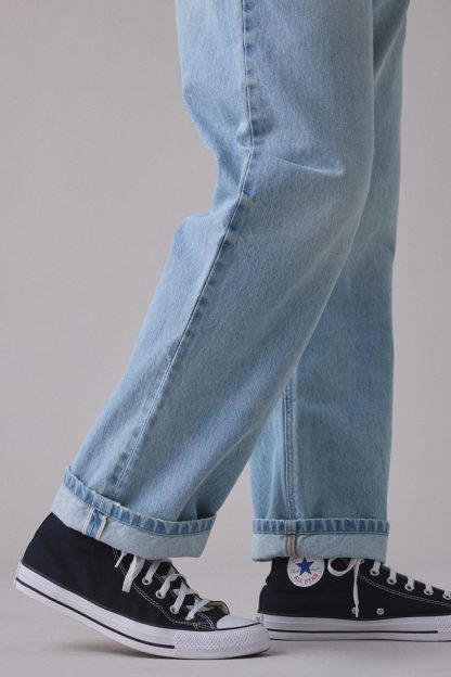 BDG Relaxed Straight Premium Selvedge Jeans - Ancient Light Wash
