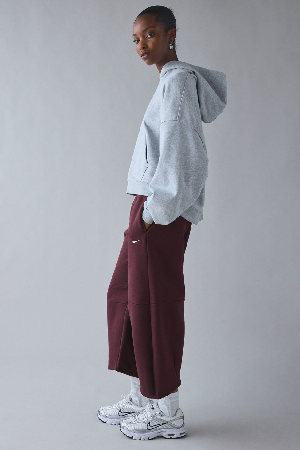 Nike Sportswear Phoenix Fleece Loose Mid-Rise Barrel Pants - Burgundy Crush/ Sail