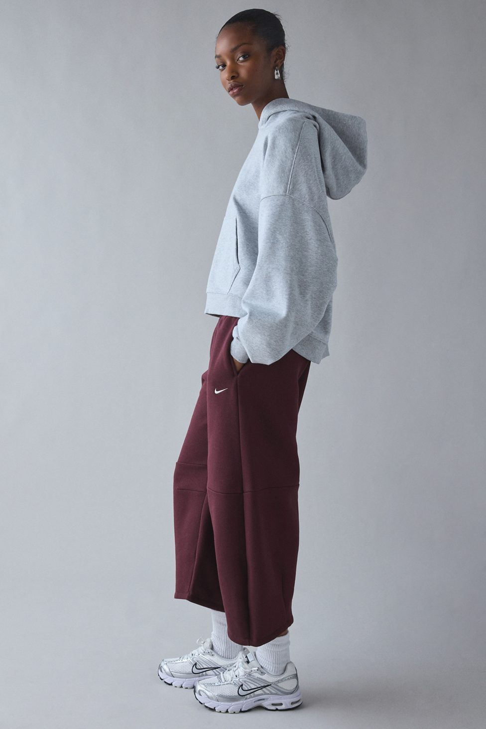 Nike Sportswear Phoenix Fleece Loose Mid-Rise Barrel Pants - Burgundy Crush/ Sail