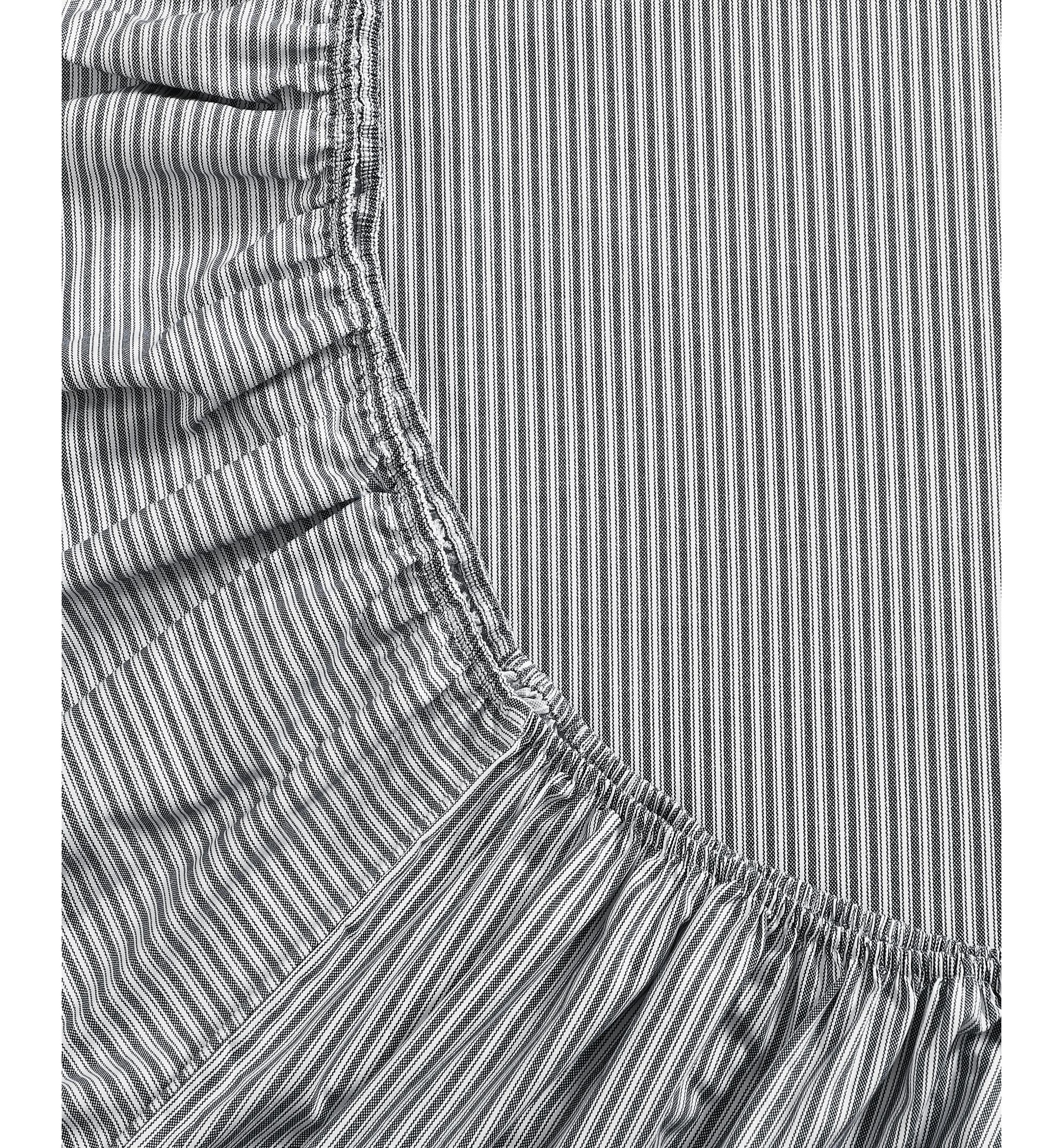 Tommy Hilfiger Essentials Solid Cotton Percale Fitted Sheets - White, Navy