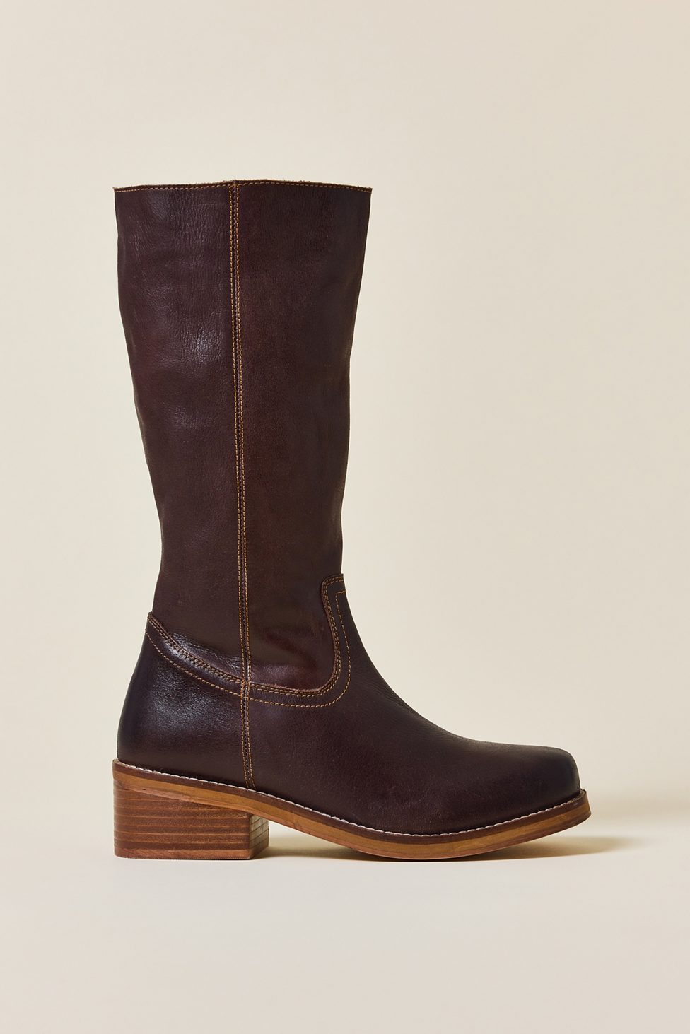 UO Leather Pull-On Boots - Dark Brown