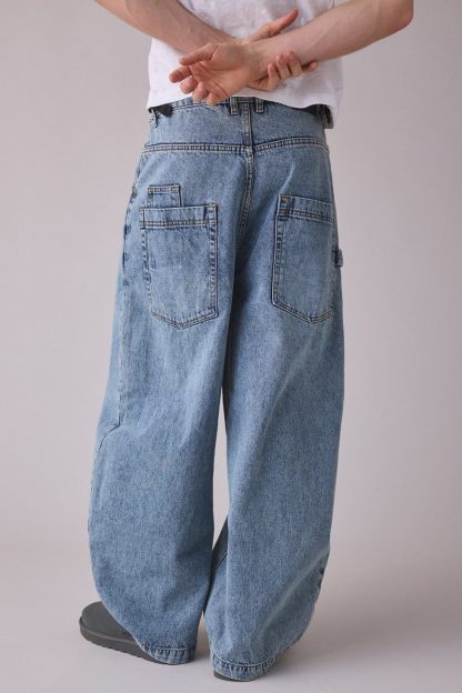 BDG Cocoon Fit Utility Jeans - Crispy