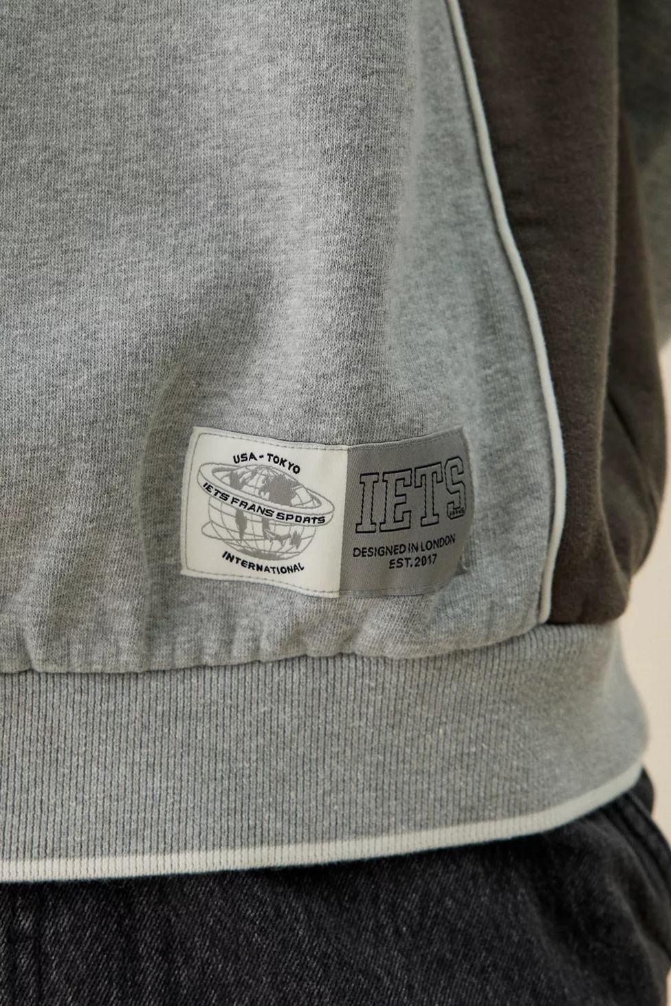 iets frans… Sporty Paneled Crew Neck Sweatshirt - Grey
