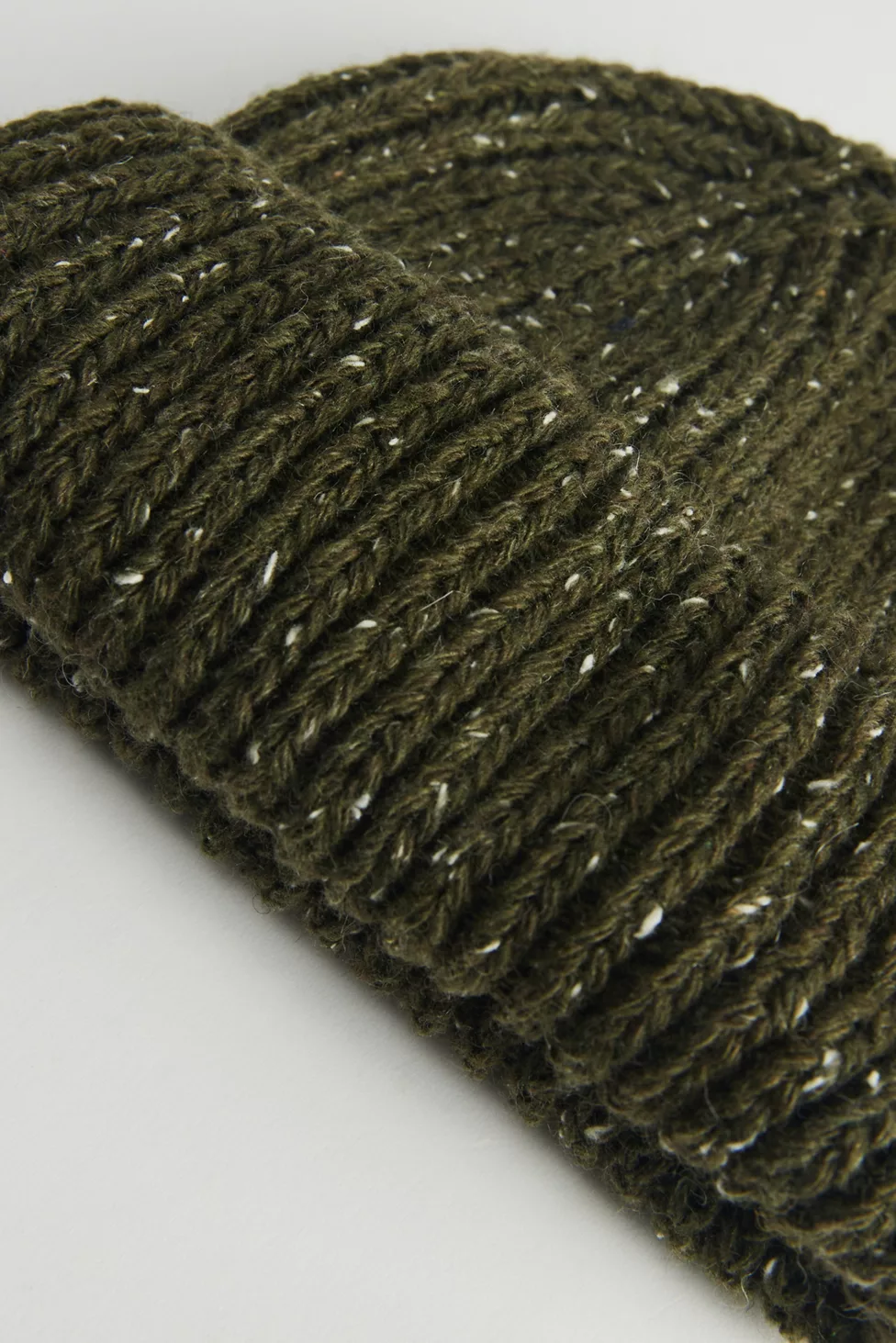 Marled Wool-Blend Short Roll Ribbed Knit Beanie - Olive