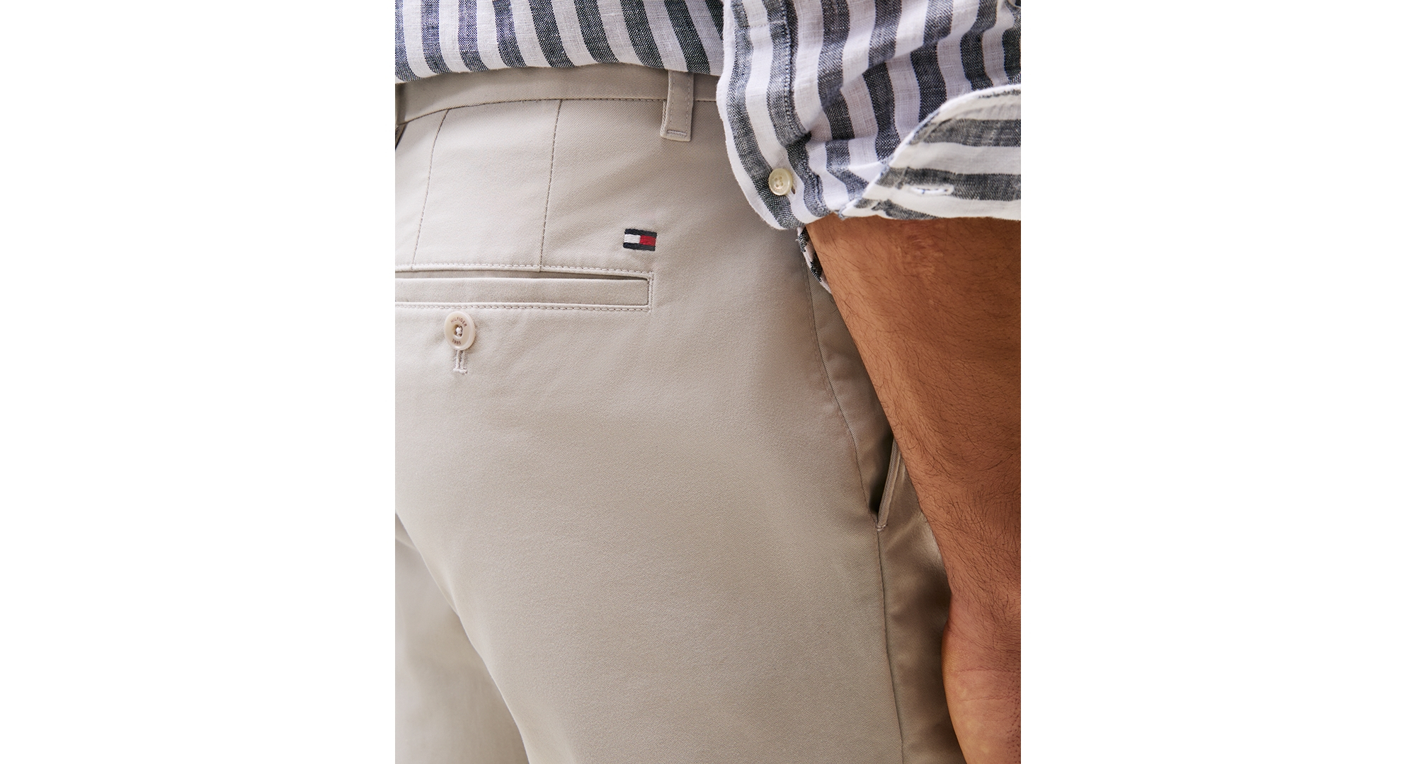 Tommy Hilfiger Men's Brooklyn 1985 9" Shorts - October Gray