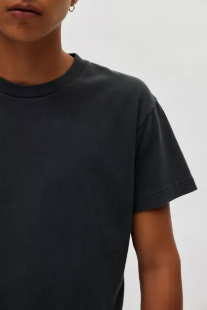 BDG Bonfire Cropped Tee - Black