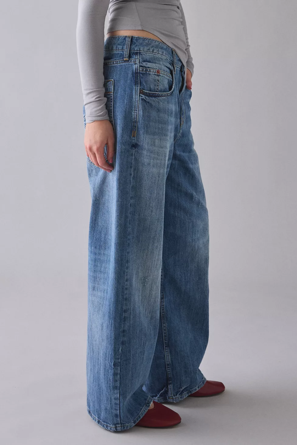 BDG Jaya Baggy Boyfriend Jeans - Cali Vintage Mid