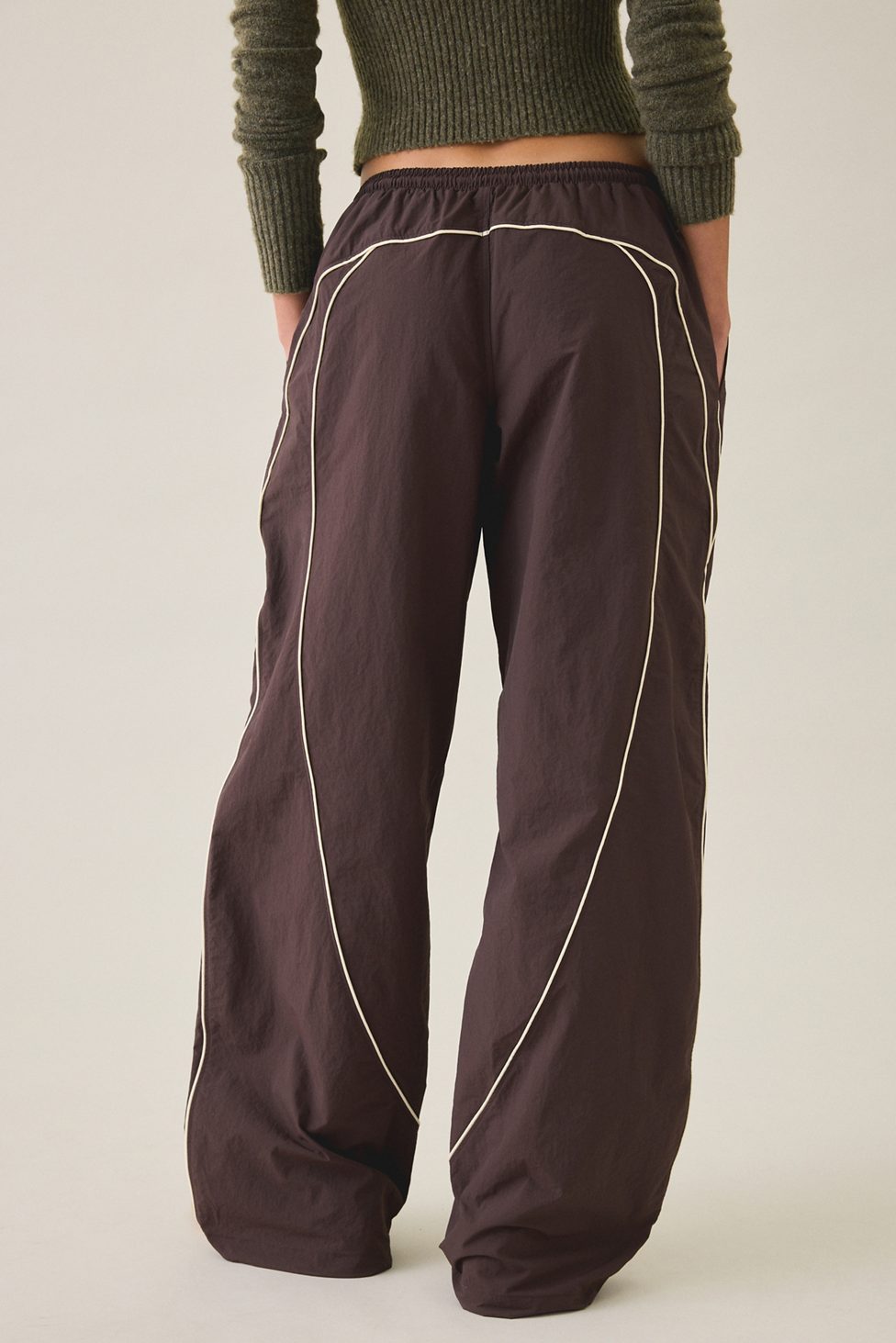 BDG Finish Line Low-Rise Baggy Track Pants - Dark Brown