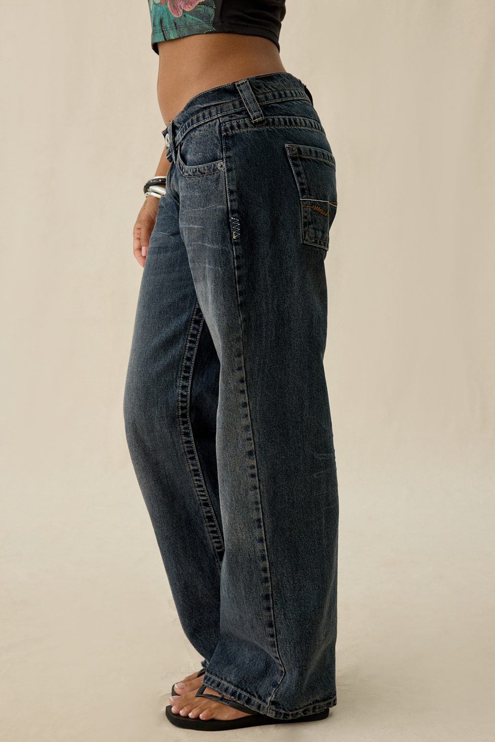 BDG Kayla Wash Effect Low-Rise Jeans - Blue Black Blasted