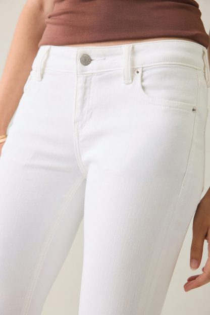 BDG Skylar Low-Rise Skinny Jeans - White