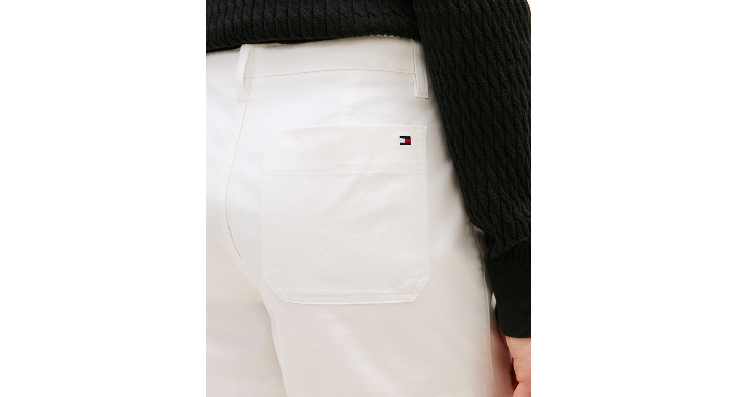 Tommy Hilfiger Women's Twill Patch Pocket Shorts - Ecru