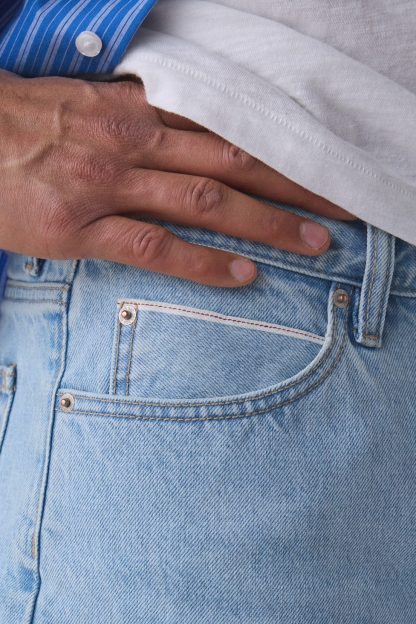 BDG Relaxed Straight Premium Selvedge Jeans - Ancient Light Wash
