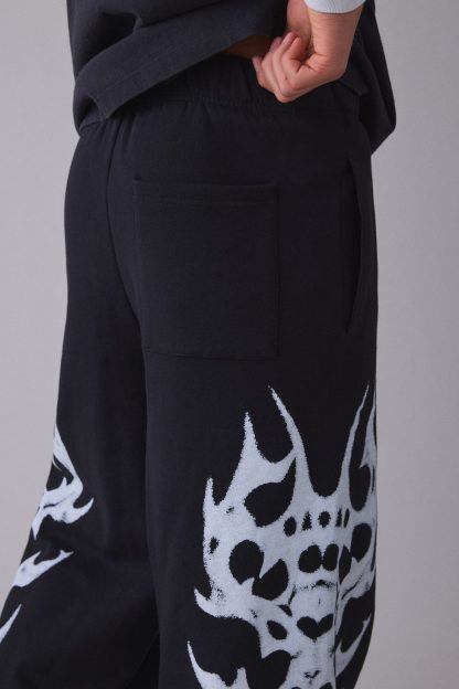 UO Cyber Graphic Baggy Sweatpants - Black + White