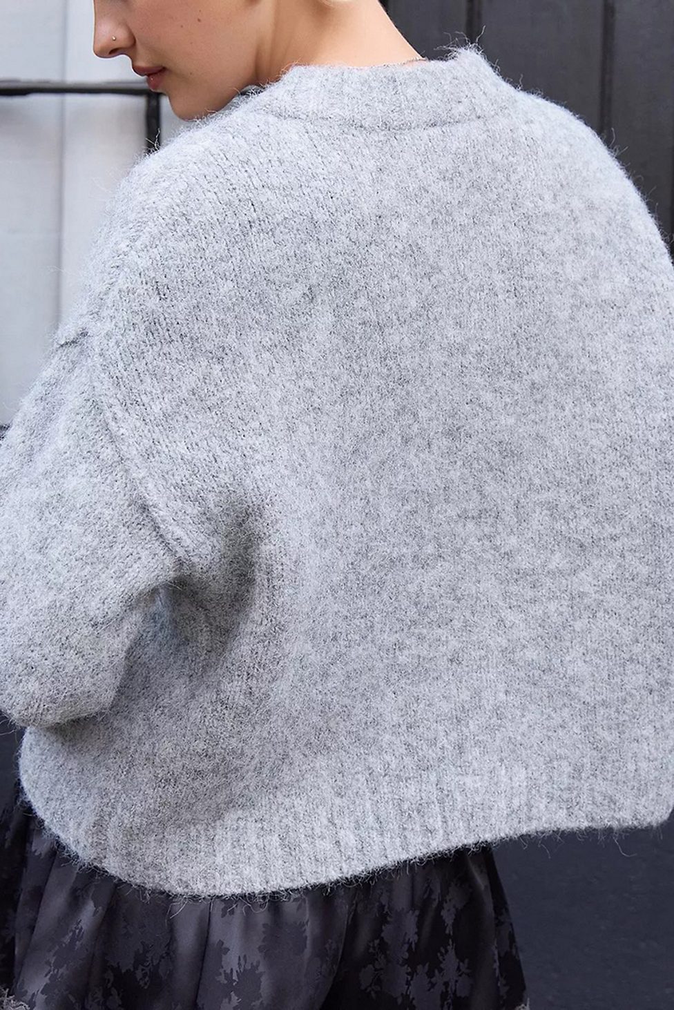 UO Hudson Fuzzy Cardigan - Grey