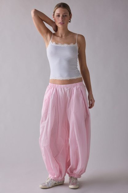BDG Cloud Low-Rise Baggy Balloon Pants - Pink