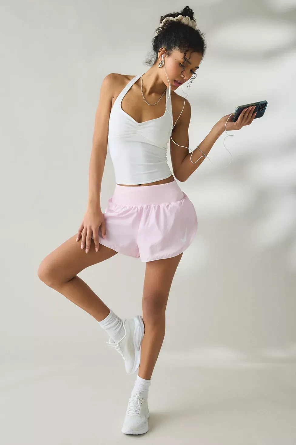 Nike Dri-FIT Tempo Flow Swoosh Mid-Rise Shorts - Pink Foam/Reflective Silver