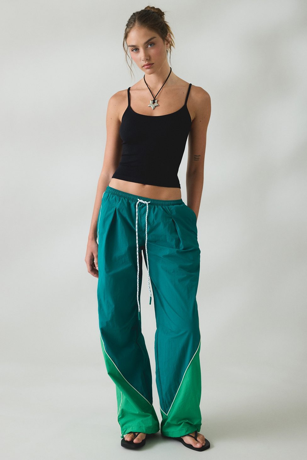 BDG Finish Line Low-Rise Baggy Track Pants - Dark Green