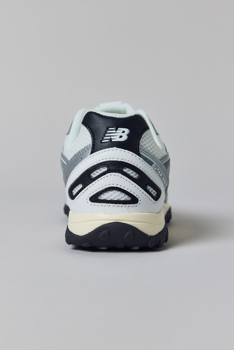 New Balance 204L Sneakers - Silver Metallic/Black
