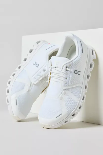 On Men's Cloud 6 Sneakers - White | White