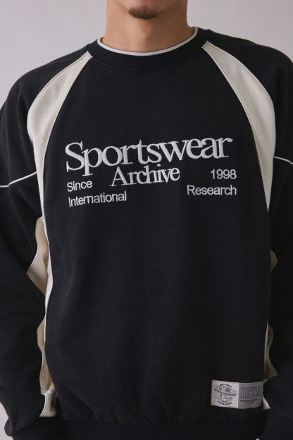 iets frans… Sporty Paneled Crew Neck Sweatshirt - Black