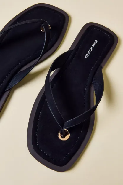 UO Sabrina Suede Thong Sandals - Black