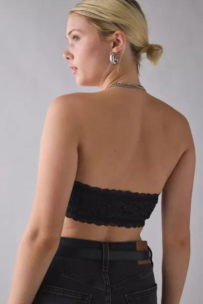Out From Under Veronica Lace Pinch-Front Bandeau Bralette - Black