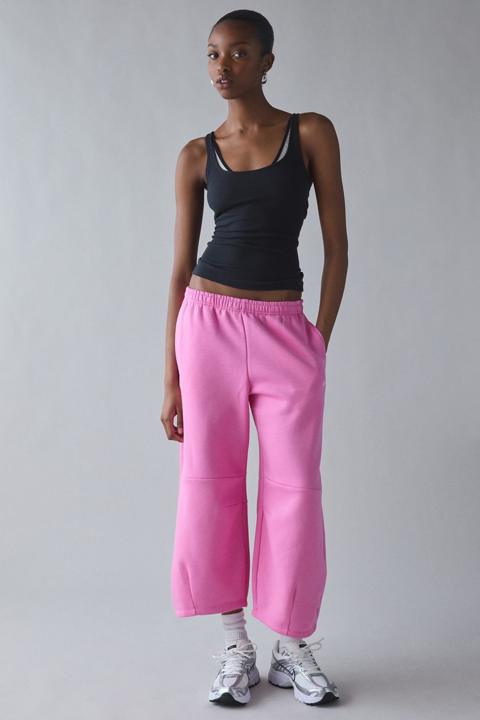 Nike Sportswear Phoenix Fleece Loose Mid-Rise Barrel Pants - Playful Pink/ Sail