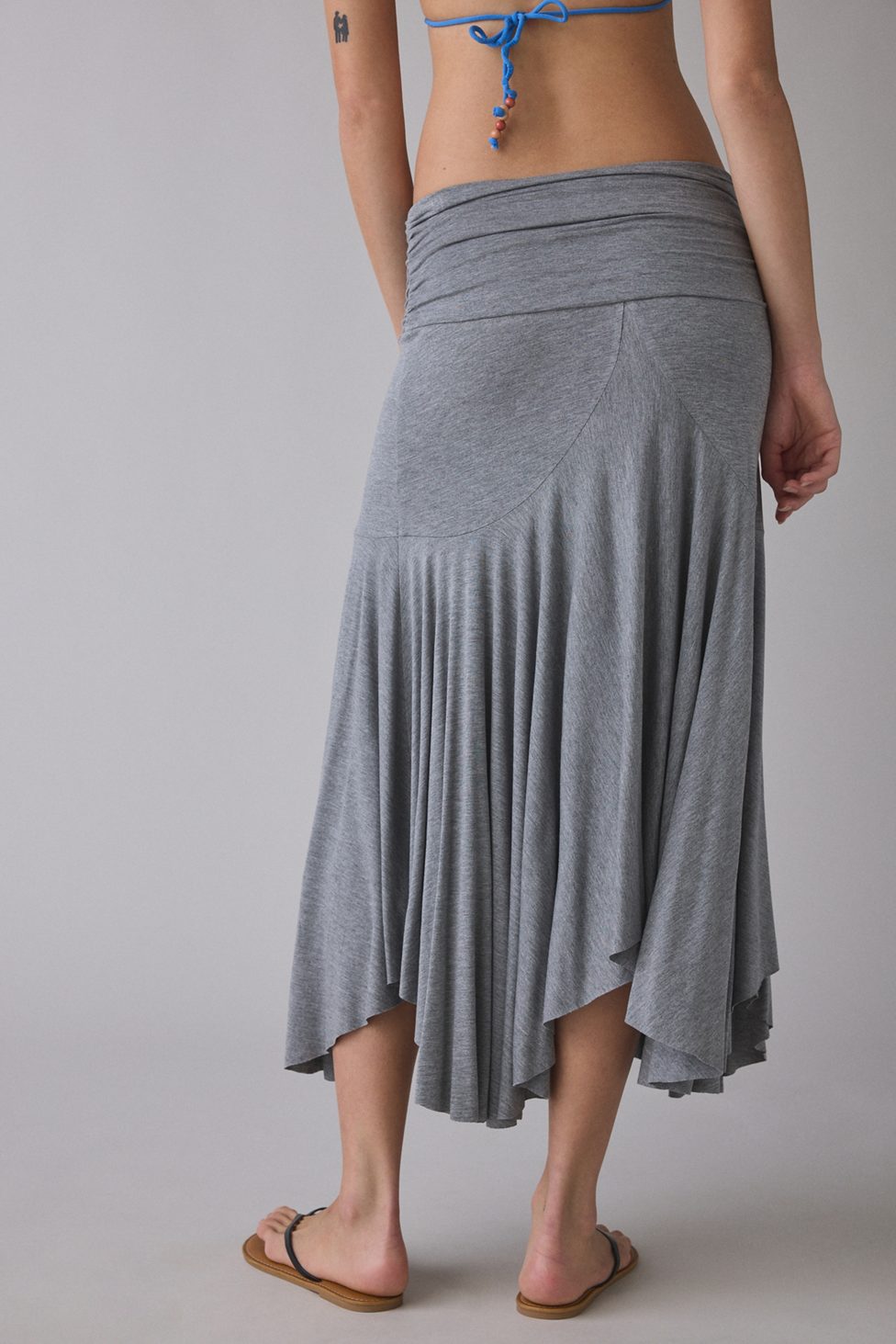 Kimchi Blue Jessica Asymmetric Low-Rise Midi Skirt - Grey