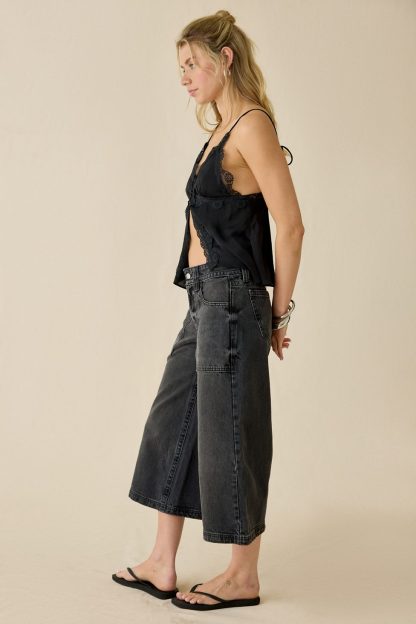 BDG Nomad Baggy Wide Leg Cropped Jeans - Black