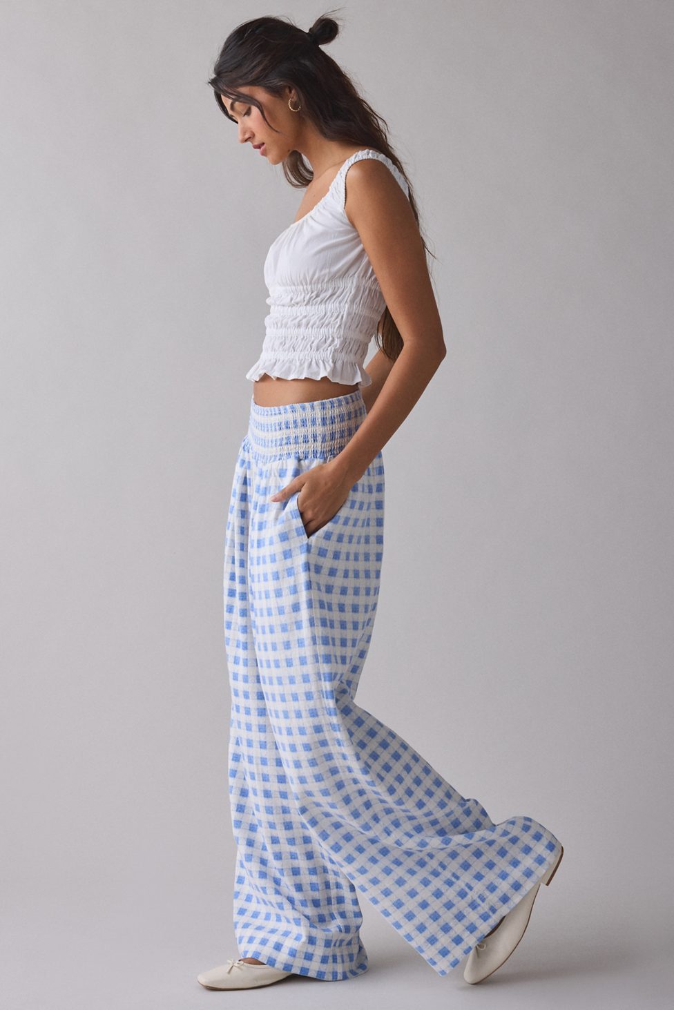Kimchi Blue Caroline Smocked Wide Leg Linen-Blend Pants - Heart Gingham