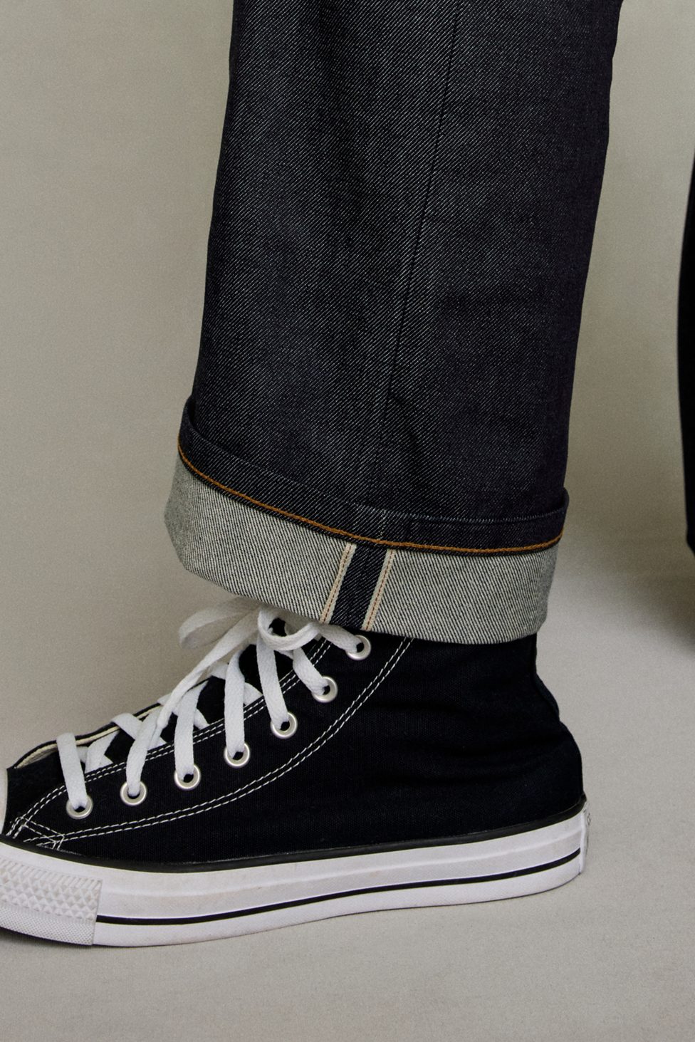 BDG Relaxed Straight Fit Premium Selvedge Jeans - Vintage Denim Dark