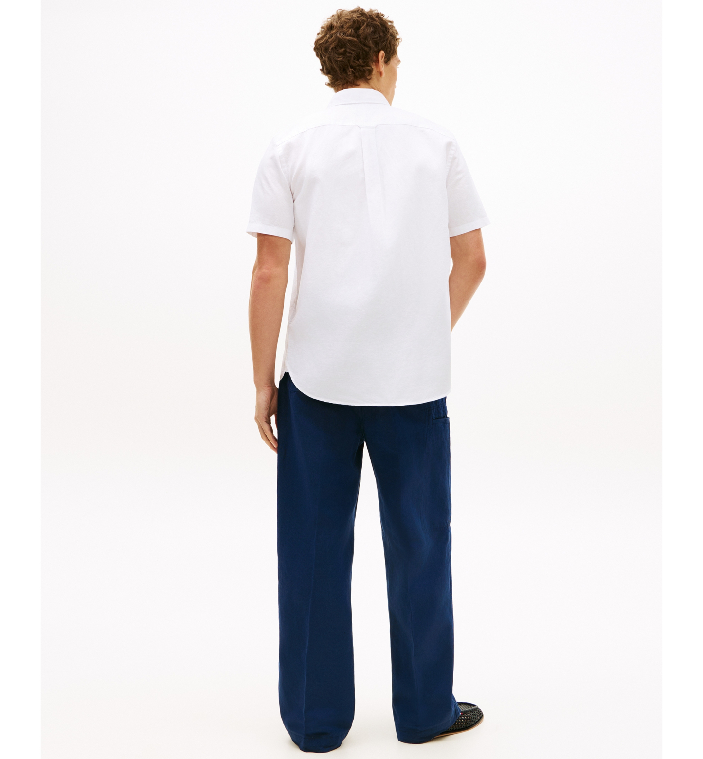 Tommy Hilfiger Men's Short-Sleeve Pigment-Dyed 100% Linen Shirt - White