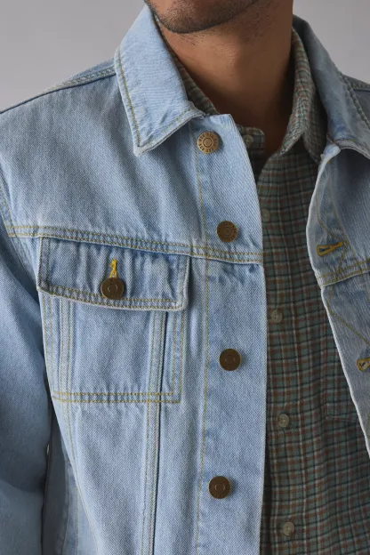BDG Classic Denim Trucker Jacket - Light Blue