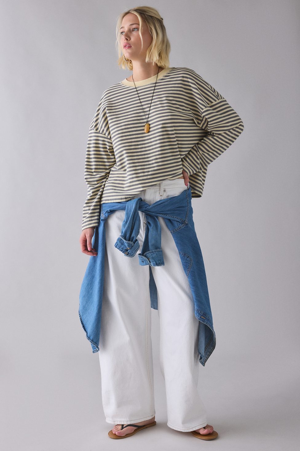 BDG Jaya Baggy Boyfriend Jeans - Off White