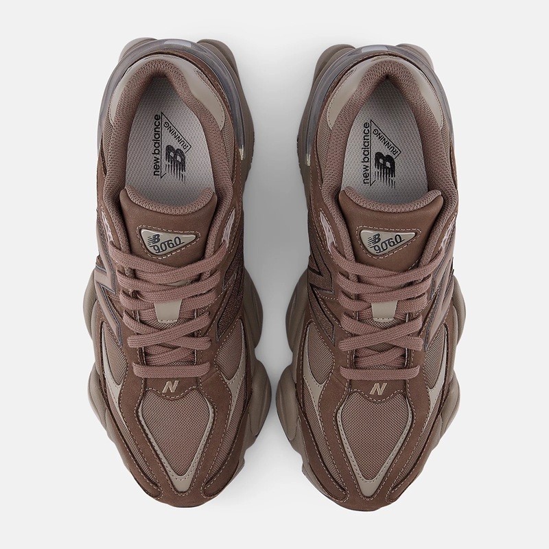 9060 Cortado with dockside