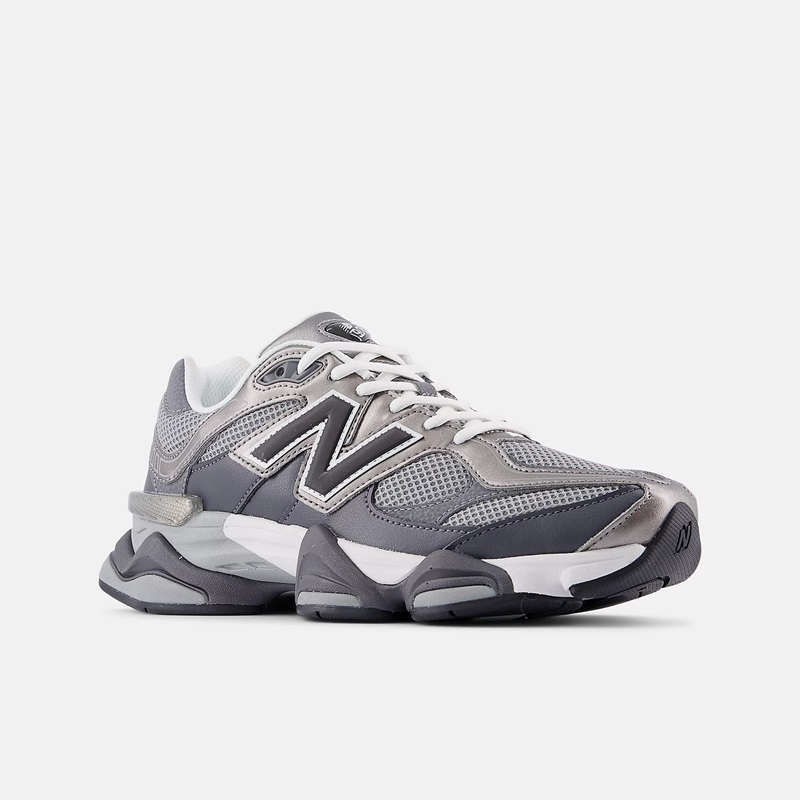 9060 Magnet with faded black